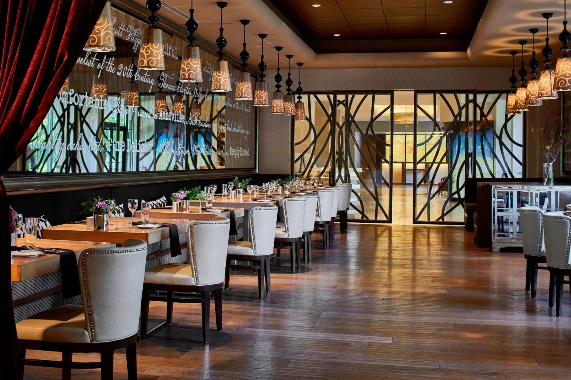 Renaissance Asheville Downtown Hotel Bagian luar foto