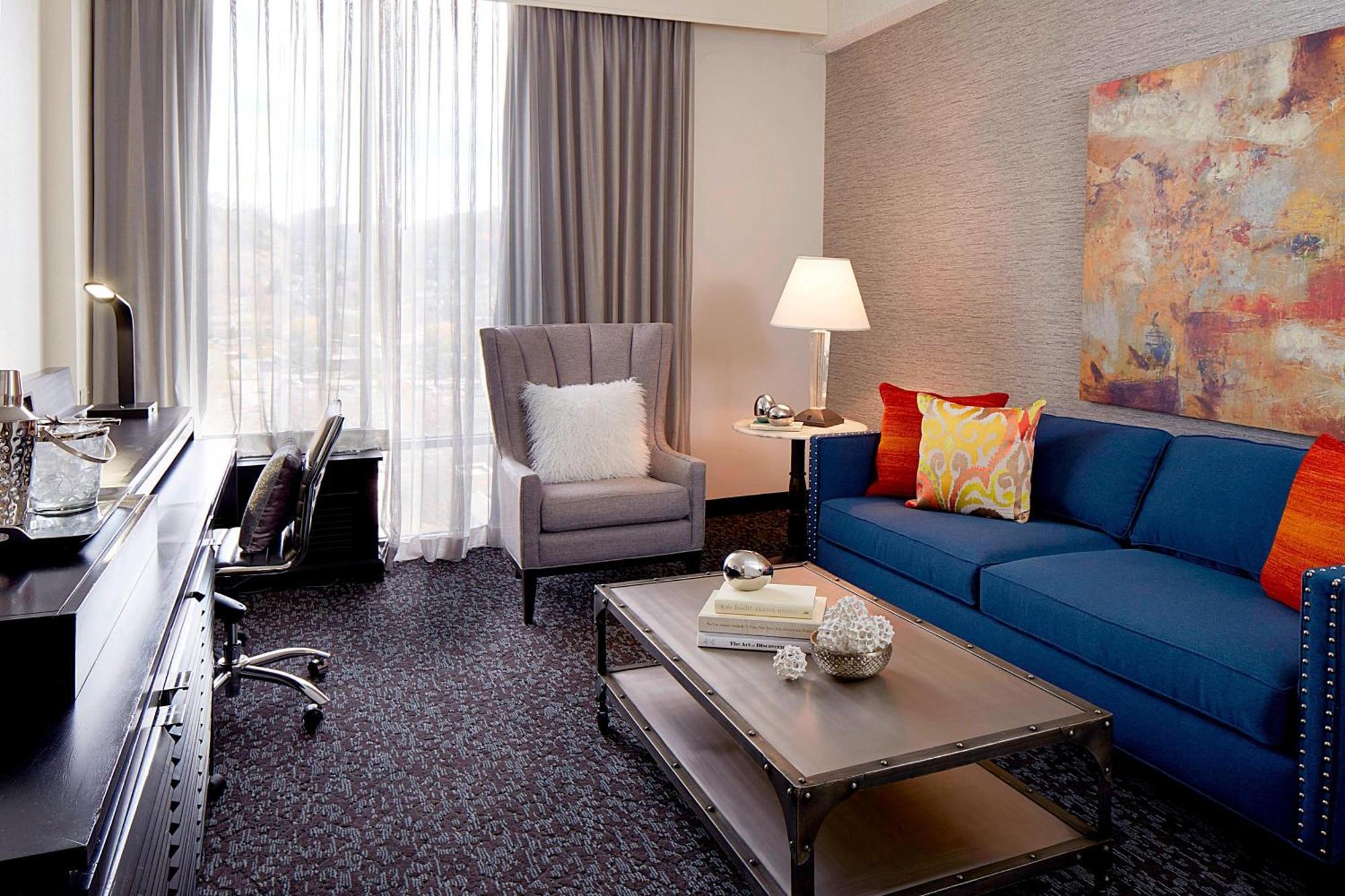 Renaissance Asheville Downtown Hotel Bagian luar foto