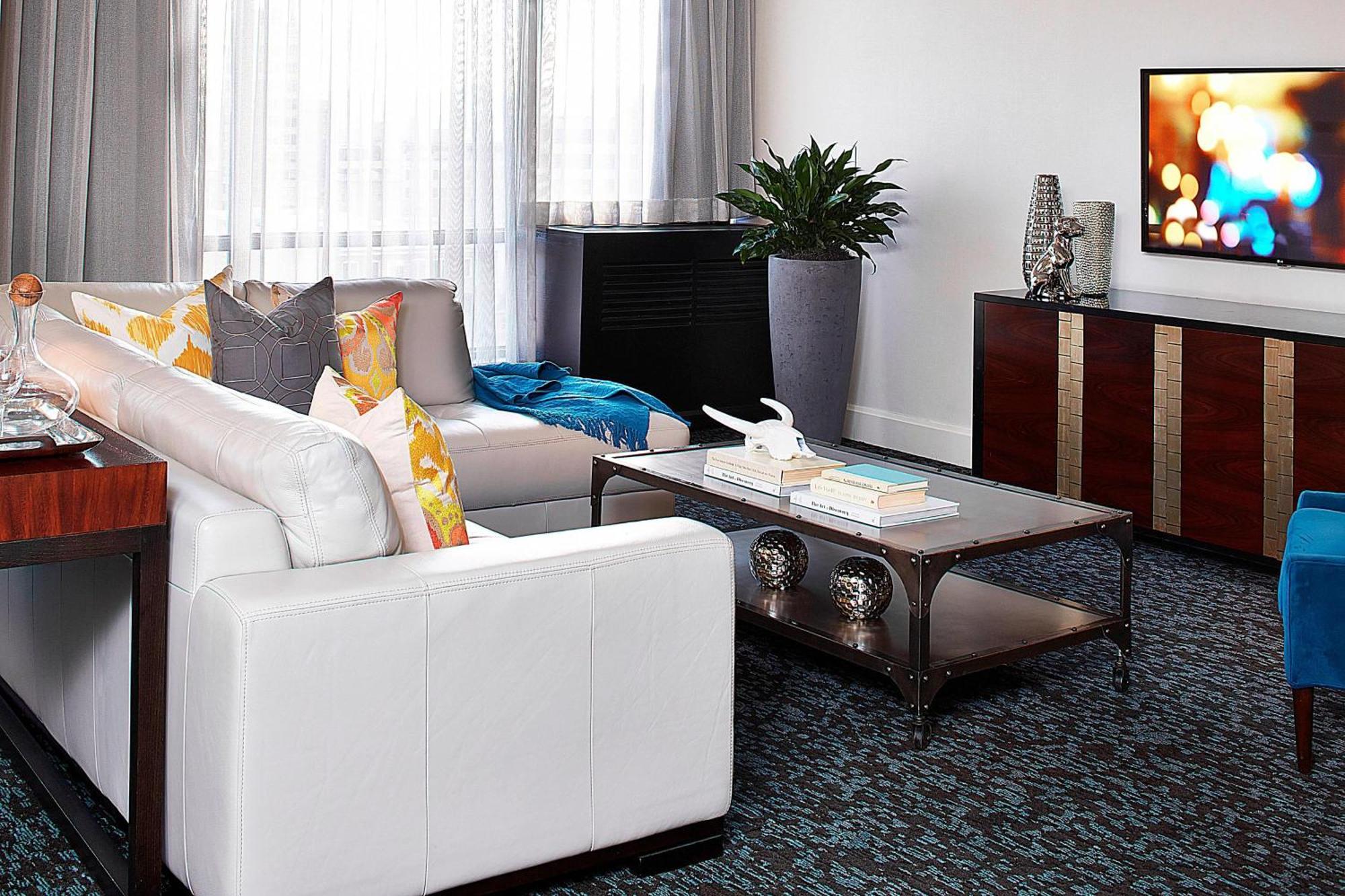 Renaissance Asheville Downtown Hotel Bagian luar foto