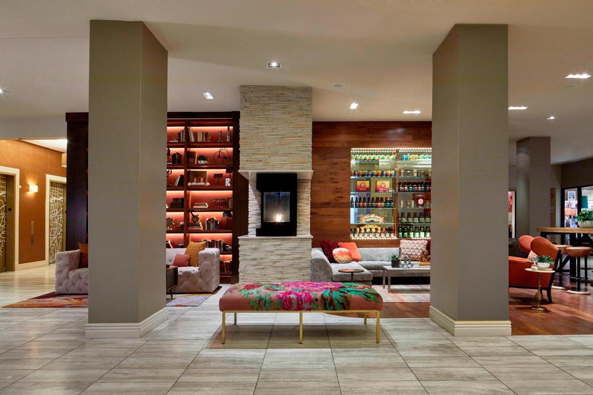 Renaissance Asheville Downtown Hotel Bagian luar foto